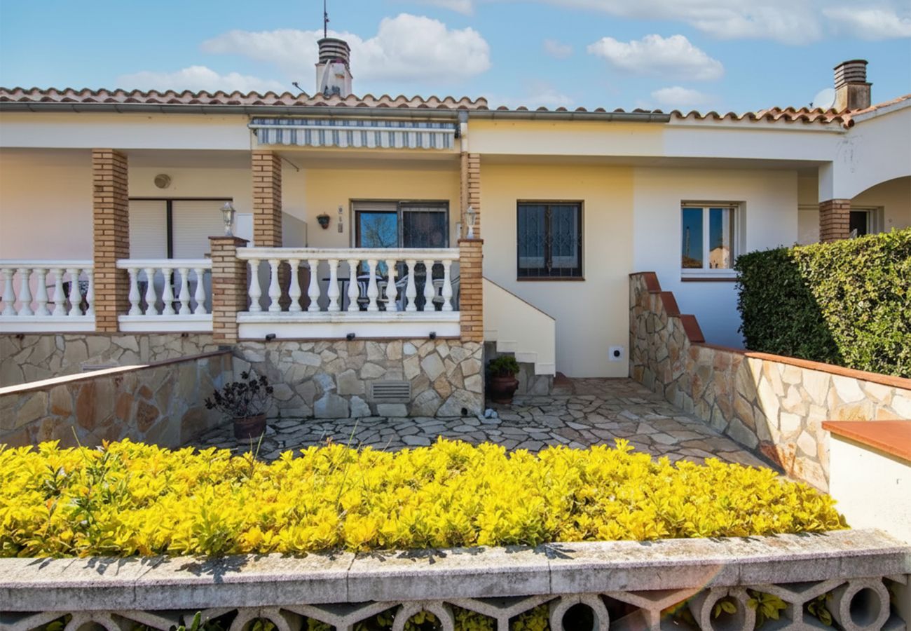 House in Sant Pere Pescador - Cozy family house by the beach in Sant Pere Pescador