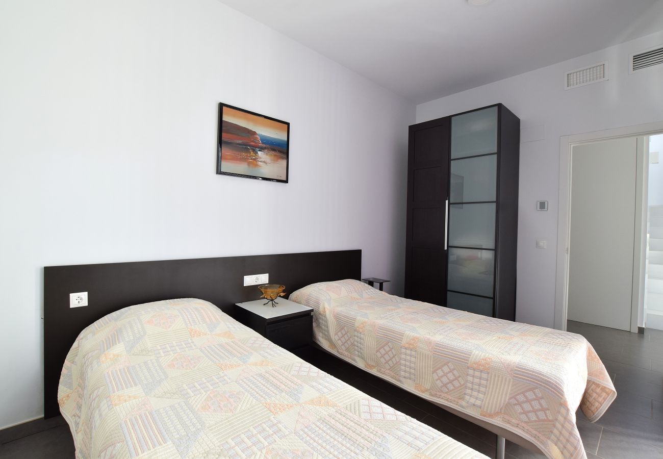 Villa in San Fulgencio - Villa Levante, Modern Costa Blanca villa with pool and sunny terrace