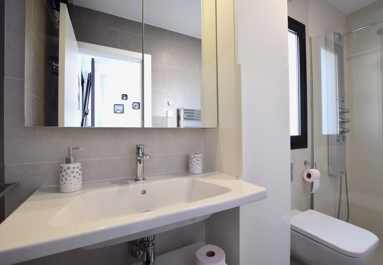 Villa in San Fulgencio - Villa Levante, Modern Costa Blanca villa with pool and sunny terrace