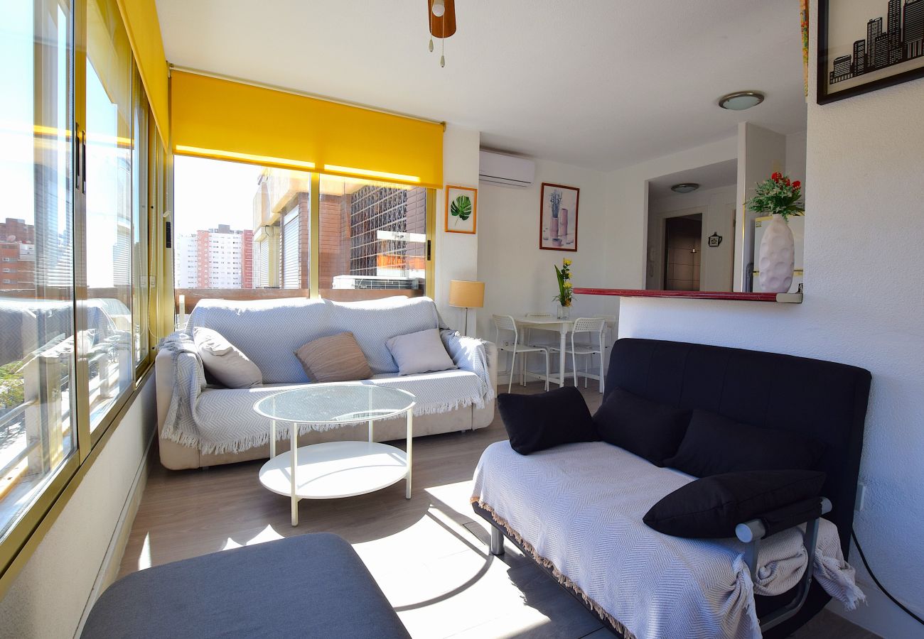 Apartment in Benidorm - Cozy apartment in Benidorm 500m from Playa de Levante