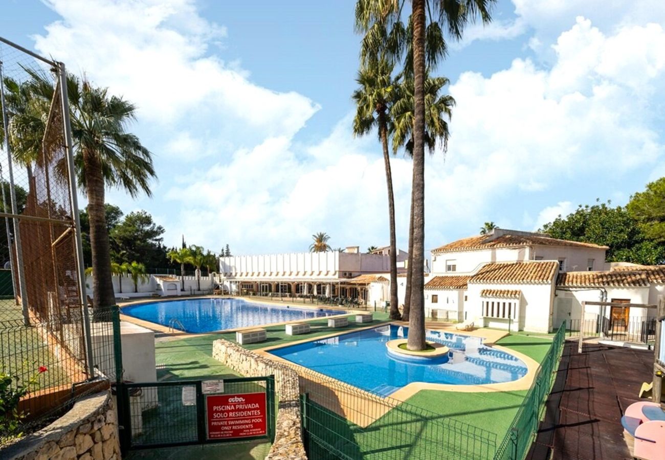 Apartment in Javea - Apartment in Jávea with swimming pool, near the beach