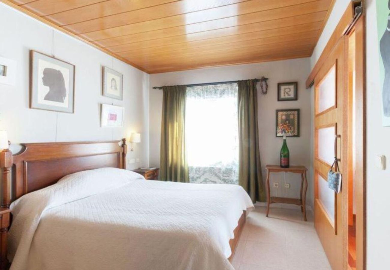 Villa in Sant Pere Pescador - Holiday home with private pool, Sant Pere Pescador