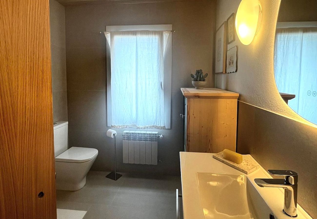 Villa in Sant Pere Pescador - Holiday home with private pool, Sant Pere Pescador